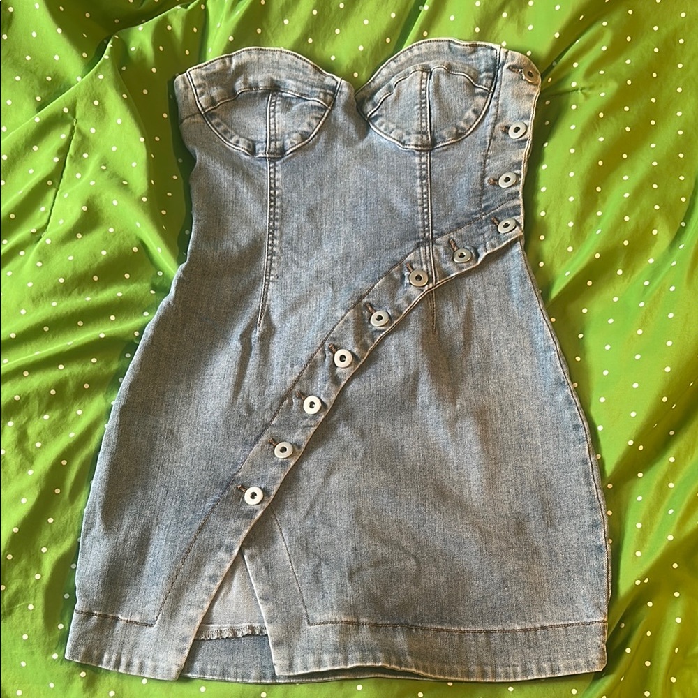 Kittenish Strapless Denim Dress - Blue